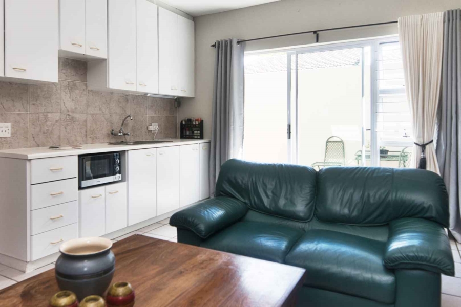 7 Bedroom Property for Sale in Hermanus Heights Western Cape